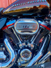 2019 Harley-Davidson<sup>®</sup> CVO<sup>™</sup> Limited Auburn Sunglo & Black Hole with Rich Bourbo thumb 0