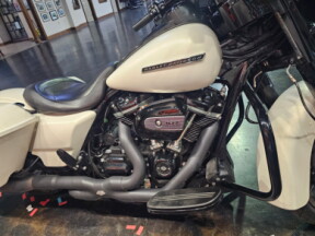2018 Harley-Davidson® Street Glide® Special thumb 1