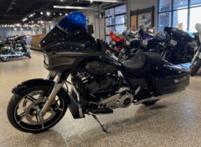 2026 Harley-Davidson® Street Glide® FLHX thumb 1