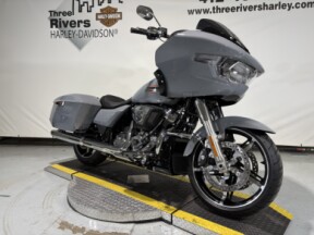 2026 Harley-Davidson® Road Glide® Dark Billiard Gray Chrome Trim Solo thumb 2