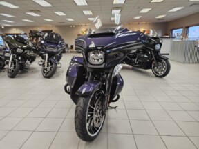 2026 Harley-Davidson® Street Glide Limited thumb 2
