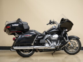 FLTRK 2022 Road Glide® Limited thumb 3