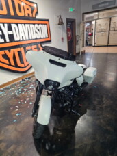 2018 Harley-Davidson® Street Glide® Special thumb 3