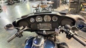 2016 Harley-Davidson® Tri Glide® Ultra thumb 3