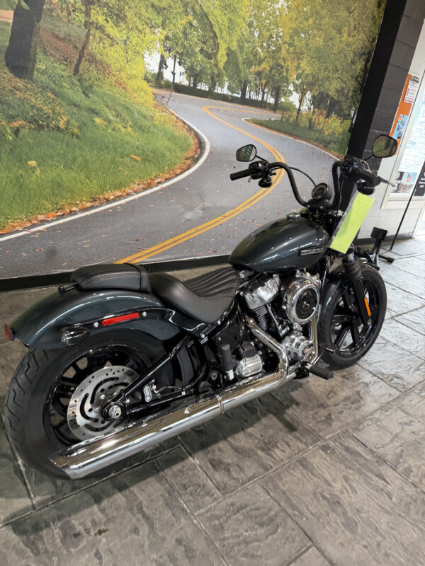 2025 Harley-Davidson® Street Bob™ No Gimmicks, No Hidden Fees., photo 21