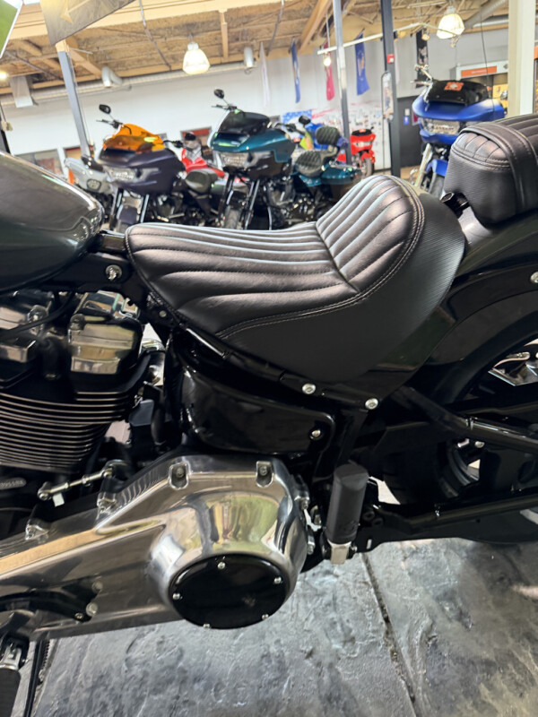 2025 Harley-Davidson® Street Bob™ No Gimmicks, No Hidden Fees., photo 13