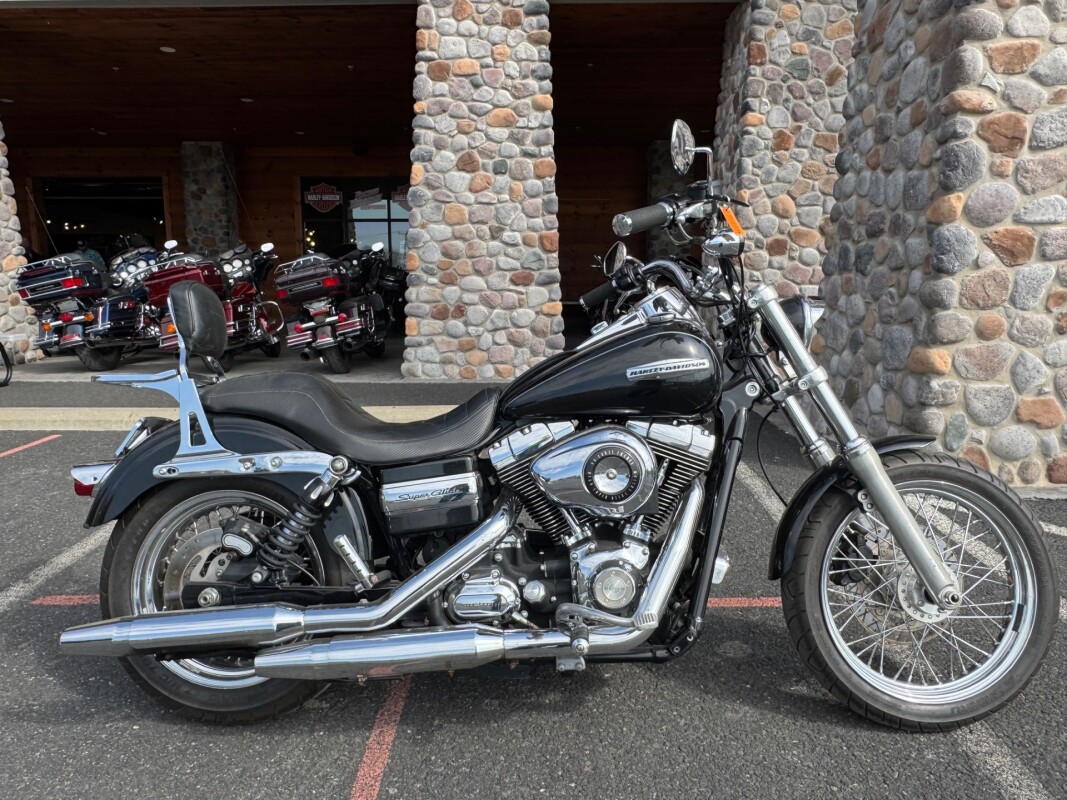 2010 Harley-Davidson® Super Glide® Custom FXDC