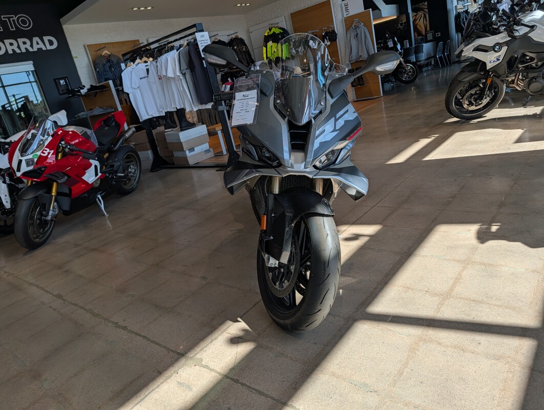 2025 BMW Motorrad S 1000 RR, photo 8