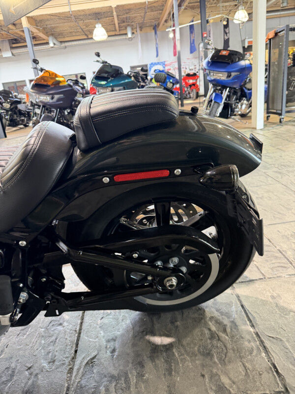 2025 Harley-Davidson® Street Bob™ No Gimmicks, No Hidden Fees., photo 14