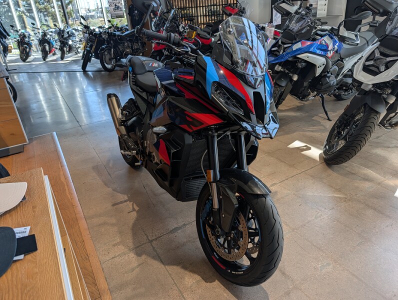 2024 BMW M 1000 XR