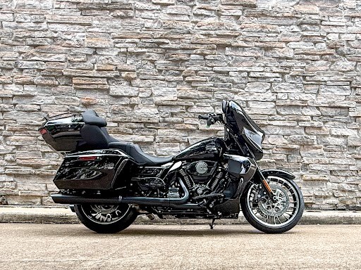 2026 Harley-Davidson® Street Glide Limited Vivid Black Black Trim