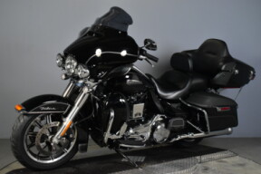 2014 Harley-Davidson® Electra Glide® Ultra Classic® FLHTCU thumb 0