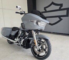 2026 Harley-Davidson® Road Glide® Dark Billiard Gray Chrome Trim Solo thumb 3