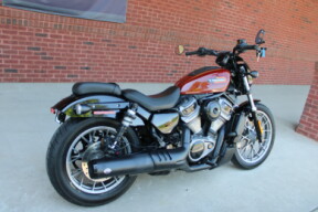 2024 Harley-Davidson® Nightster® Special Red Rock thumb 2