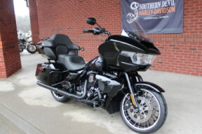 2026 Harley-Davidson® Road Glide® Vivid Black Black Trim thumb 3