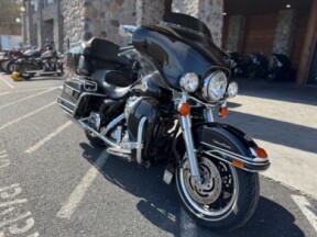 2007 Harley-Davidson® Electra Glide® Ultra Classic® FLHTCU thumb 3