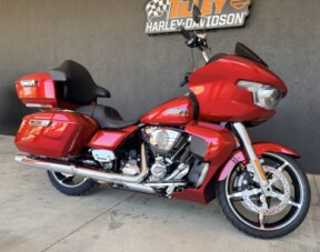 FLTRX 2025 Road Glide® thumb 3