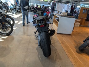 2024 BMW M 1000 XR thumb 1