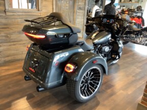 Harley-Davidson® Street Glide 3 Limited 2026 FLHLT T22-26 Iron Horse Metallic Black Trim thumb 0