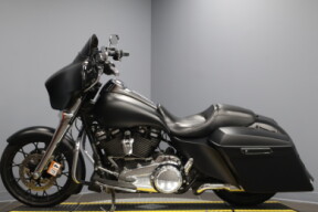 2020 Harley-Davidson® Street Glide® Special FLHXS thumb 0