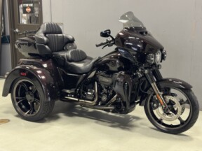 FLHTCUTGSE 2021 CVO™ Tri Glide® thumb 3