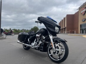 2026 Harley-Davidson® FLHX Street Glide® Midnight Ember 620843 thumb 3
