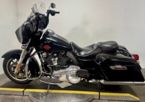 2019 Harley-Davidson® Electra Glide® Standard FLHT thumb 0