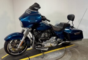 2020 Harley-Davidson® Street Glide® FLHX thumb 1