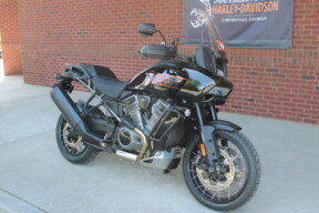 2026 Harley-Davidson® Pan America® 1250 Special Vivid Black Black Laced Wheels thumb 3
