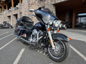 2012 Harley-Davidson® Electra Glide® Ultra Limited FLHTK  thumb 3
