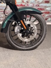 Harley-Davidson® Freewheeler™ 2024 FLRT ALPINE thumb 1