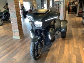 Harley-Davidson® Street Glide 3 Limited 2026 FLHLT T22-26 Iron Horse Metallic Black Trim thumb 2