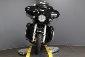 2016 Harley-Davidson® Street Glide® Special FLHXS thumb 2