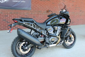 2026 Harley-Davidson® Pan America® 1250 Special Vivid Black Black Laced Wheels thumb 2