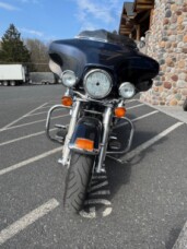 2012 Harley-Davidson® Electra Glide® Ultra Limited FLHTK  thumb 2