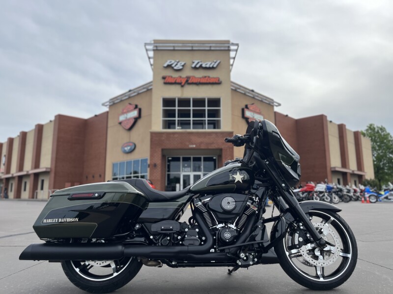 2026 Harley-Davidson® Street Glide® FLHX  OLIV STL MTL/BLK 