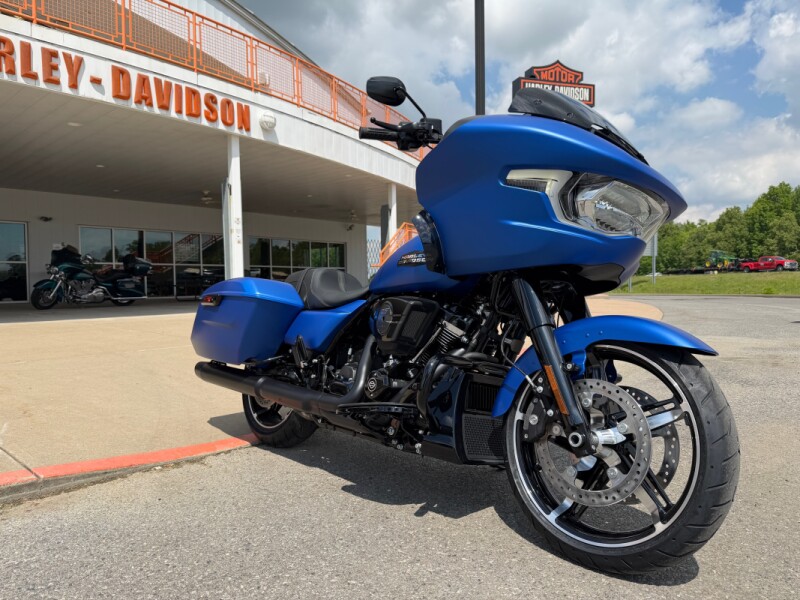 2026 Harley-Davidson® Road Glide® Aurora Blue Denim Black Trim