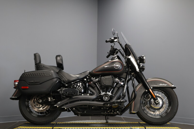 2018 Harley-Davidson® Heritage Classic 114 FLHCS