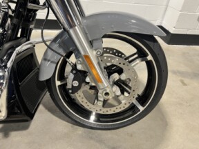 2026 Harley-Davidson® Road Glide® Dark Billiard Gray Chrome Trim FLTRX thumb 2