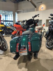 2024 Harley-Davidson® Street Glide® Alpine Green thumb 2