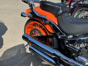 2023 Harley-Davidson® Breakout® Baja Orange thumb 3