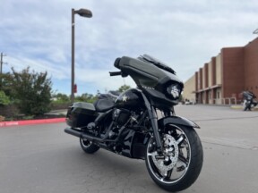 2026 Harley-Davidson® Street Glide® FLHX  OLIV STL MTL/BLK  thumb 3