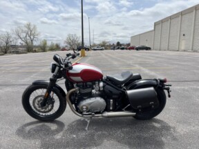 2018 Triumph Bonneville Bobber thumb 1