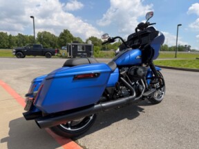2026 Harley-Davidson® Road Glide® Aurora Blue Denim Black Trim thumb 2