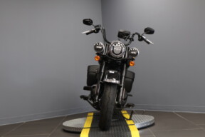 2023 Harley-Davidson® Heritage Classic FLHCS thumb 2