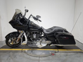 FLTRXS 2017 Road Glide® Special thumb 1