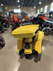 2023 Harley-Davidson® Road Glide® Special INDSTRL YLW/BLK thumb 3