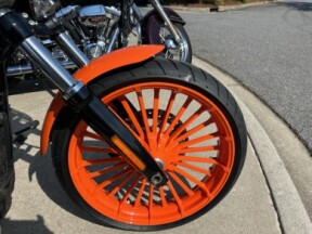 2023 Harley-Davidson® Breakout® Baja Orange thumb 1