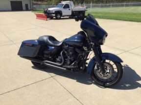 FLHXS 2019 Street Glide® Special thumb 1