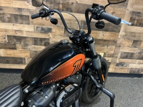 2022 Harley-Davidson® Street Bob® 114 Vivid Black  FXBBS thumb 0